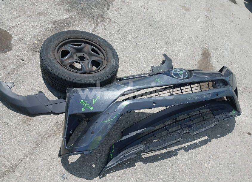 Photo 12 of 2018 Toyota Rav4 LE (VIN JTMZFREV0JJ739167)