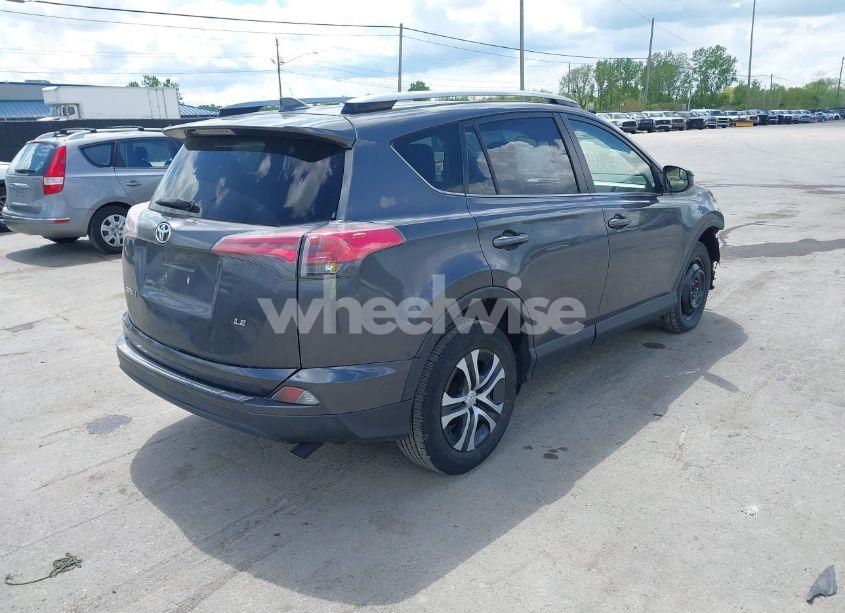 Photo 4 of 2018 Toyota Rav4 LE (VIN JTMZFREV0JJ739167)
