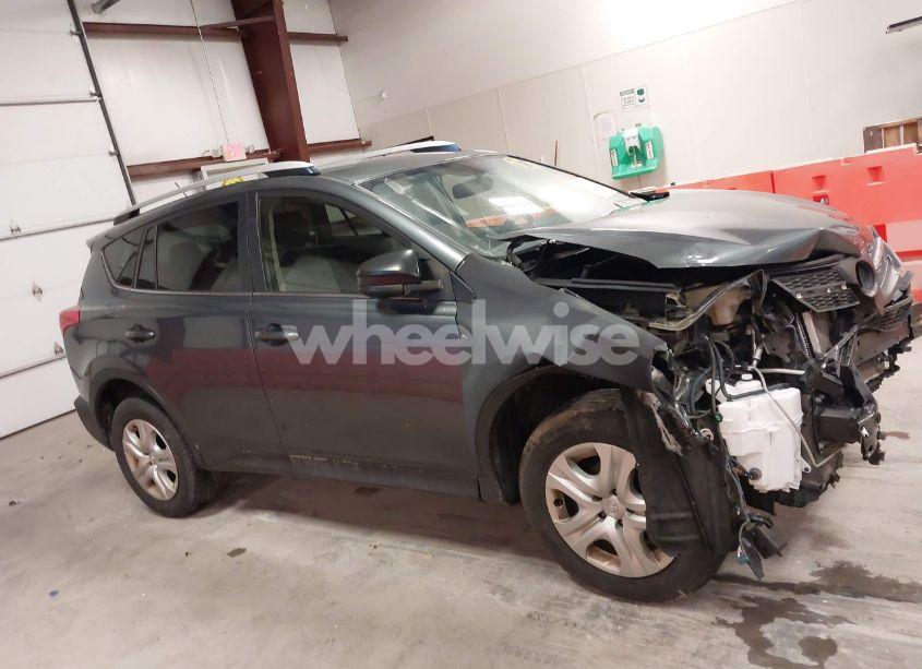 Photo 13 of 2015 Toyota Rav4 LE (VIN JTMZFREV1FD070512)