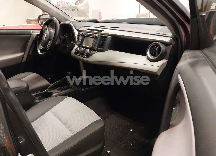 Photo 5 of 2015 Toyota Rav4 LE (VIN JTMZFREV1FD070512)