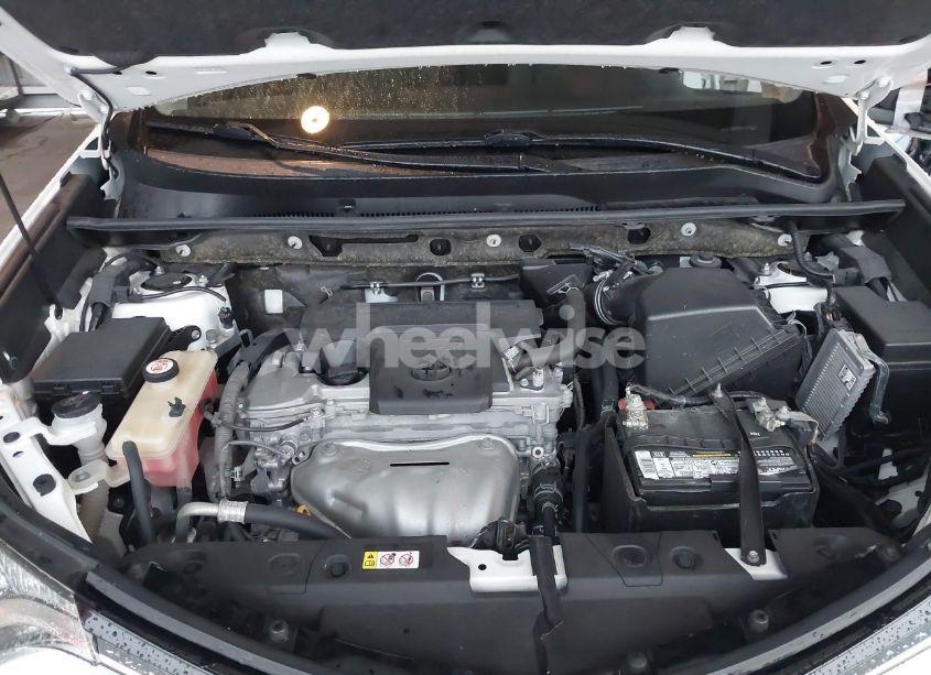 Photo 10 of 2018 Toyota Rav4 LE (VIN JTMZFREV1JD130846)