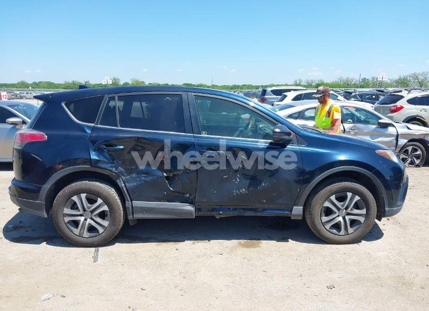 Photo 13 of 2018 Toyota Rav4 LE (VIN JTMZFREV1JJ178252)