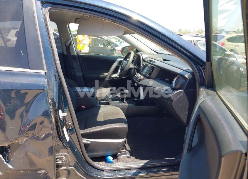 Photo 5 of 2018 Toyota Rav4 LE (VIN JTMZFREV1JJ178252)