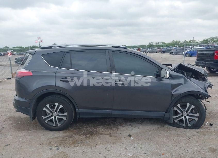 Photo 14 of 2017 Toyota Rav4 LE (VIN JTMZFREV2HJ109886)