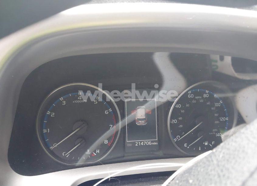 Photo 7 of 2017 Toyota Rav4 LE (VIN JTMZFREV2HJ109886)