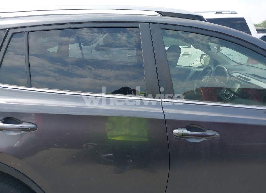 Photo 13 of 2017 Toyota Rav4 LE (VIN JTMZFREV3HJ714421)