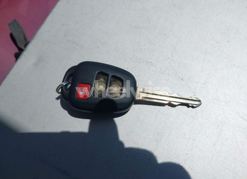 Photo 11 of 2014 Toyota Rav4 LE (VIN JTMZFREV4EJ015181)