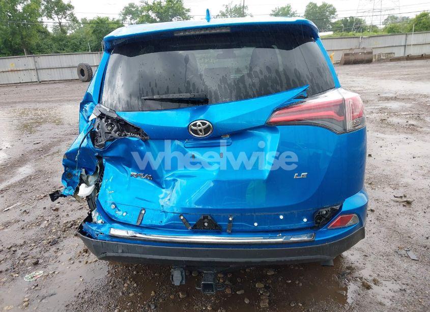 Photo 17 of 2018 Toyota Rav4 LE (VIN JTMZFREV4JJ195076)