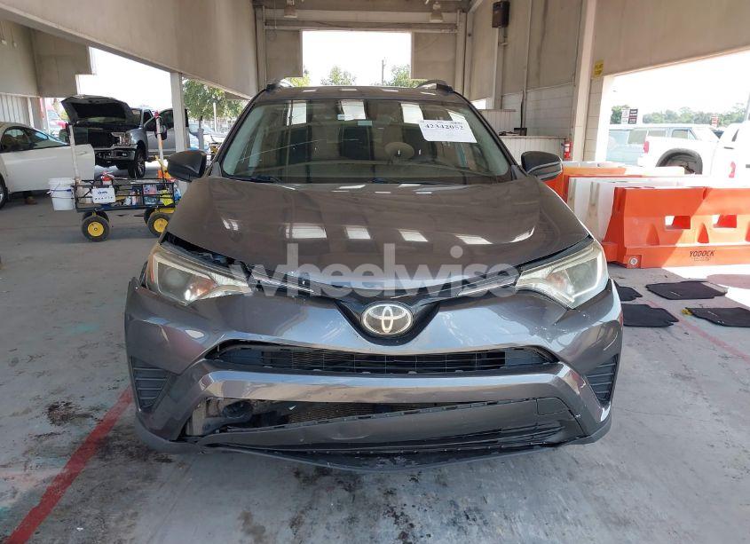 Photo 12 of 2018 Toyota Rav4 LE (VIN JTMZFREV4JJ742735)