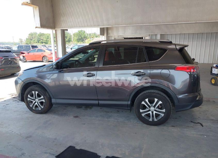 Photo 14 of 2018 Toyota Rav4 LE (VIN JTMZFREV4JJ742735)
