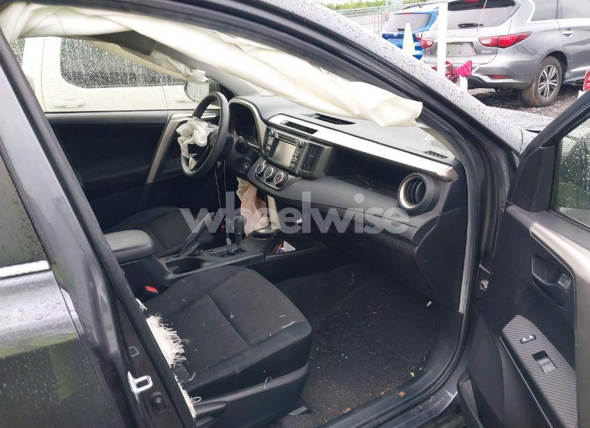 Photo 5 of 2015 Toyota Rav4 LE (VIN JTMZFREV5FD047928)