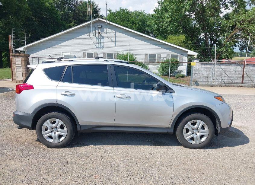 Photo 13 of 2015 Toyota Rav4 LE (VIN JTMZFREV5FD061134)