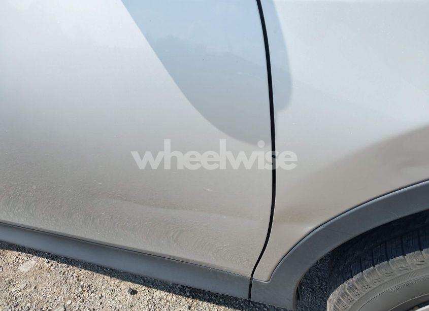 Photo 18 of 2015 Toyota Rav4 LE (VIN JTMZFREV5FD061134)