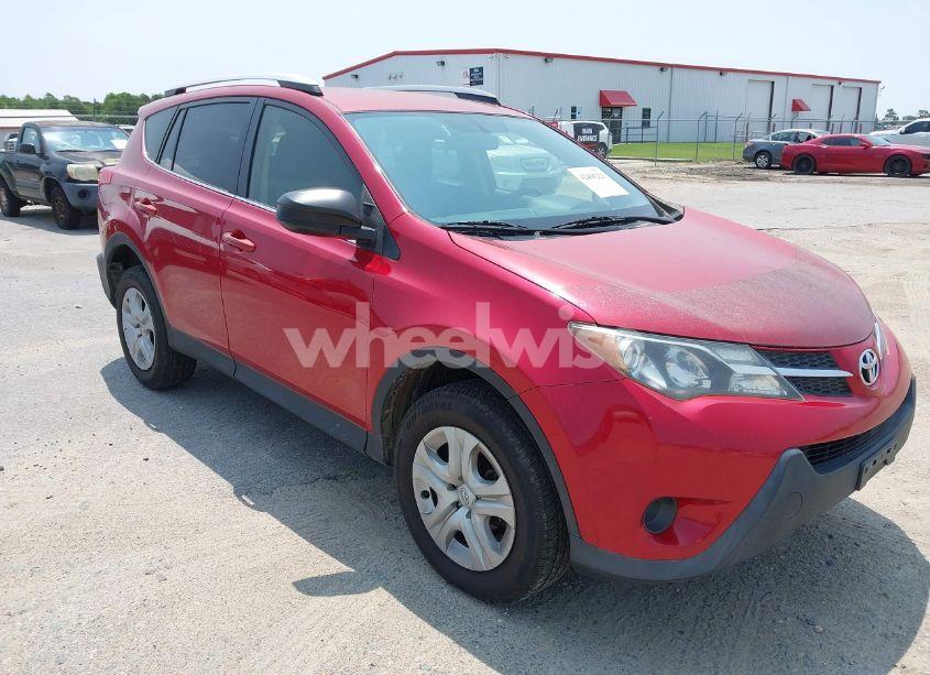 2015 Toyota Rav4 LE (VIN JTMZFREV6FD074717) main photo