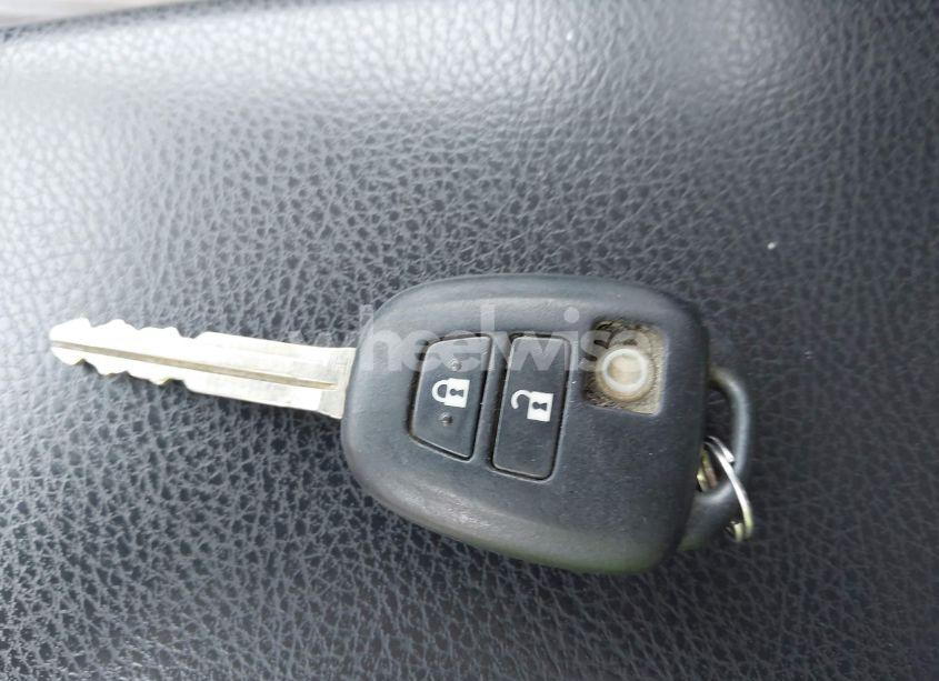 Photo 11 of 2015 Toyota Rav4 LE (VIN JTMZFREV6FD074717)