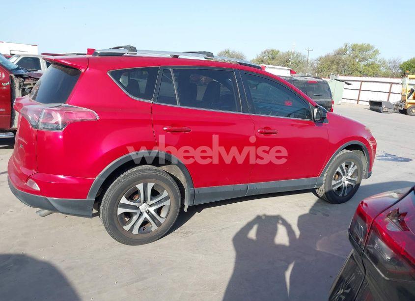 Photo 13 of 2016 Toyota Rav4 LE (VIN JTMZFREV6GJ060531)