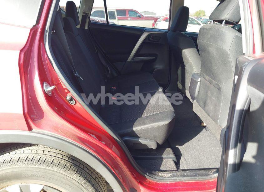 Photo 8 of 2016 Toyota Rav4 LE (VIN JTMZFREV6GJ060531)