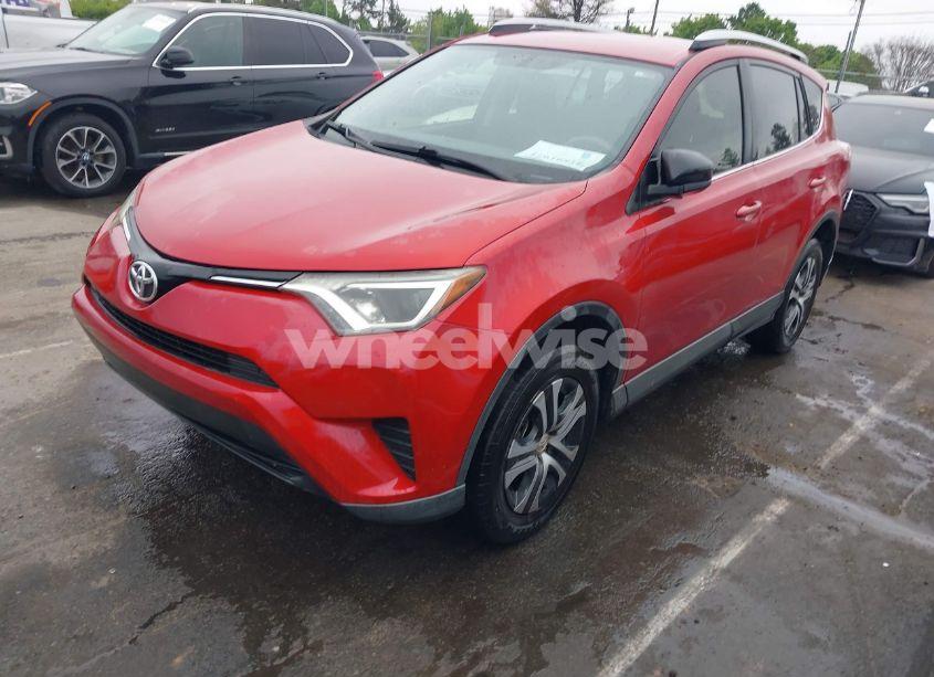 Photo 2 of 2016 Toyota Rav4 LE (VIN JTMZFREV6GJ078639)