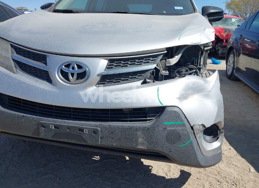 Photo 19 of 2015 Toyota Rav4 LE (VIN JTMZFREV7FJ055532)