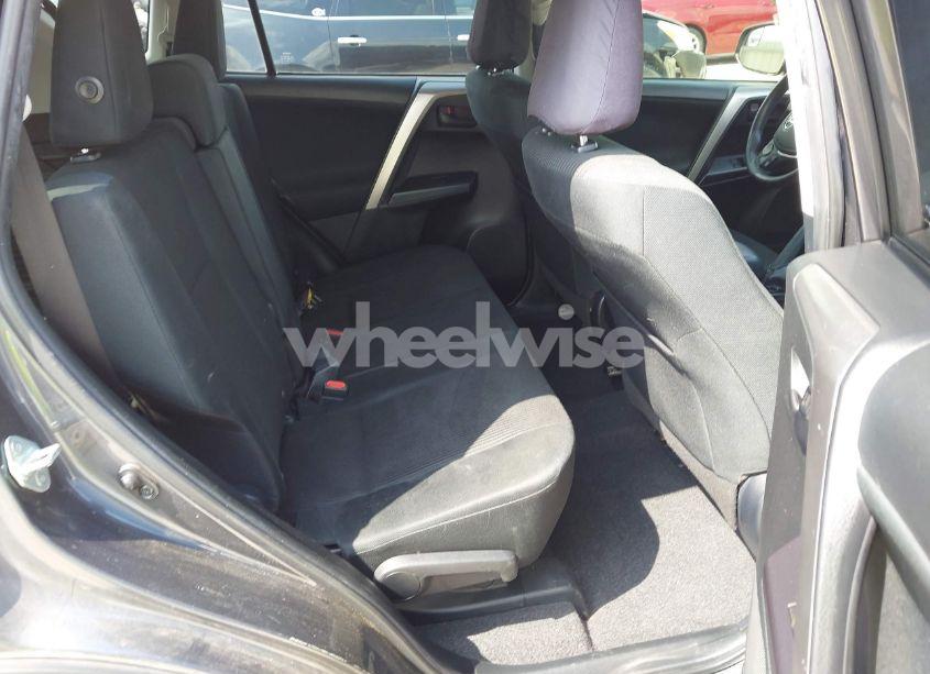 Photo 8 of 2018 Toyota Rav4 LE (VIN JTMZFREV7JJ724116)