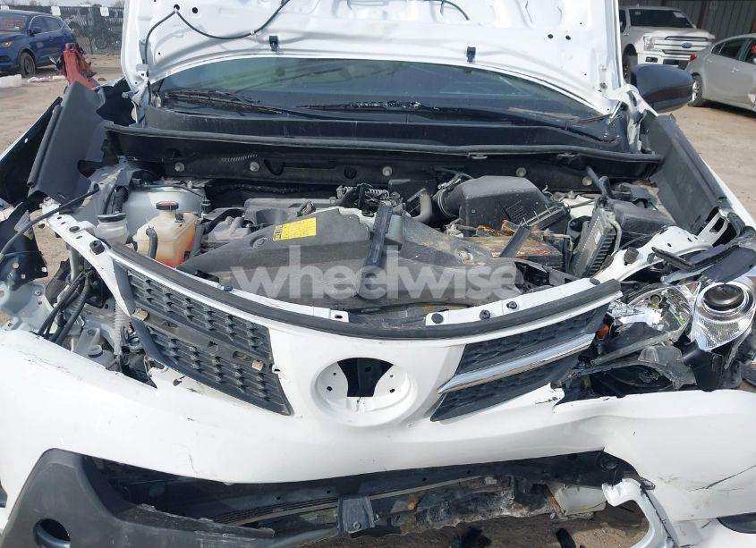 Photo 10 of 2015 Toyota Rav4 LE (VIN JTMZFREV8FJ032468)
