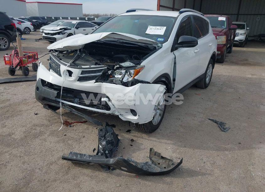 Photo 6 of 2015 Toyota Rav4 LE (VIN JTMZFREV8FJ032468)