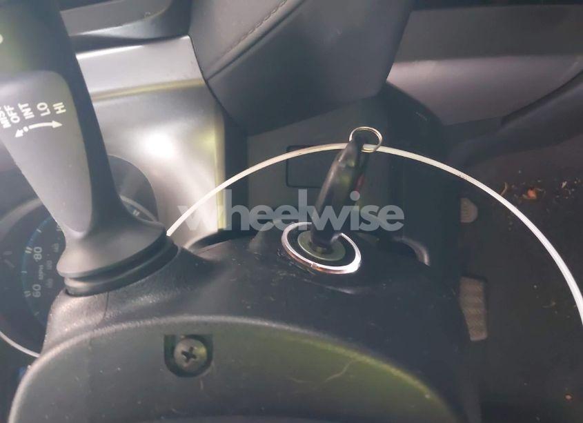 Photo 11 of 2018 Toyota Rav4 LE (VIN JTMZFREV8JJ191399)