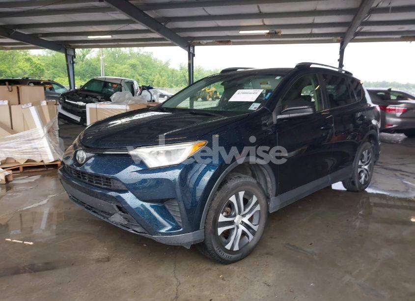 Photo 2 of 2018 Toyota Rav4 LE (VIN JTMZFREV8JJ191399)