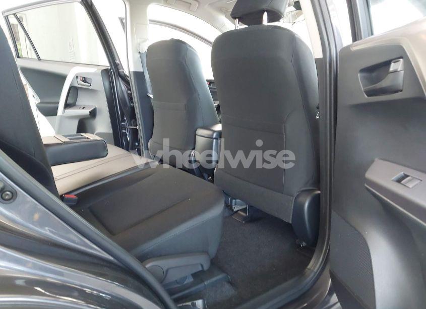 Photo 8 of 2018 Toyota Rav4 LE (VIN JTMZFREV8JJ728725)