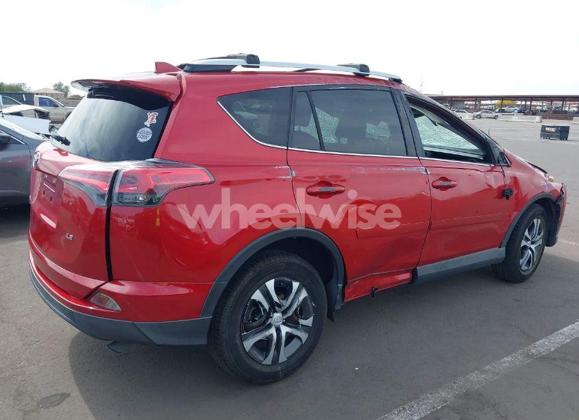 Photo 4 of 2016 Toyota Rav4 LE (VIN JTMZFREV9GJ065156)