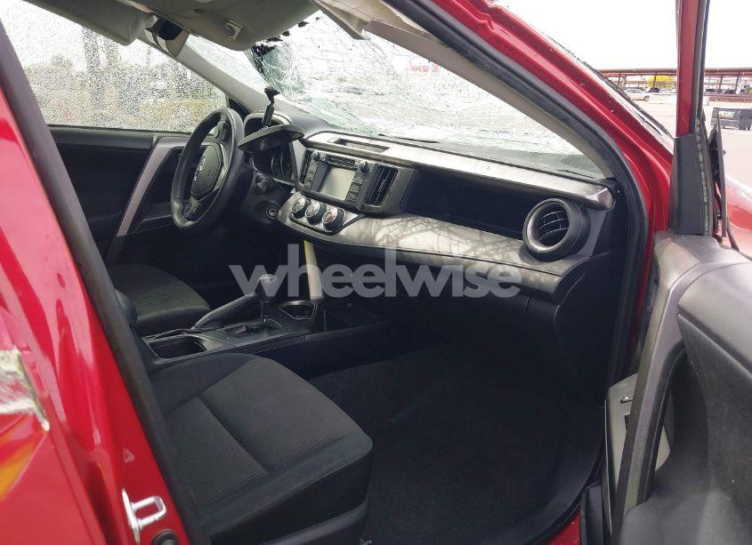 Photo 5 of 2016 Toyota Rav4 LE (VIN JTMZFREV9GJ065156)