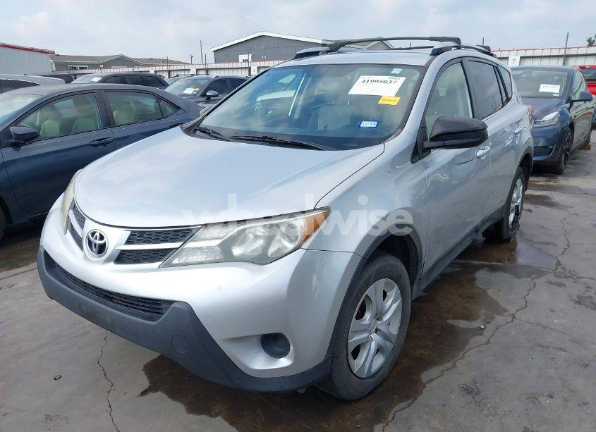 Photo 2 of 2014 Toyota Rav4 LE (VIN JTMZFREVXED039628)