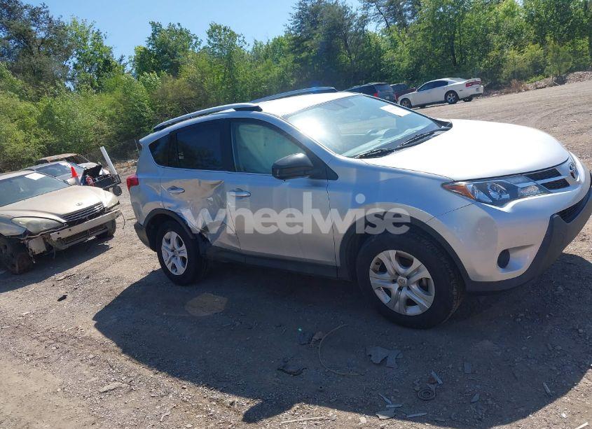 Photo 13 of 2014 Toyota Rav4 LE (VIN JTMZFREVXED042738)