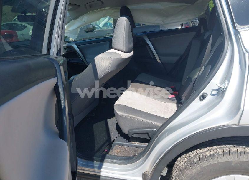 Photo 8 of 2014 Toyota Rav4 LE (VIN JTMZFREVXED042738)