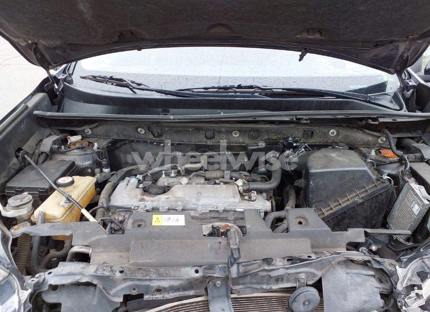 Photo 10 of 2018 Toyota Rav4 LE (VIN JTMZFREVXJJ169369)