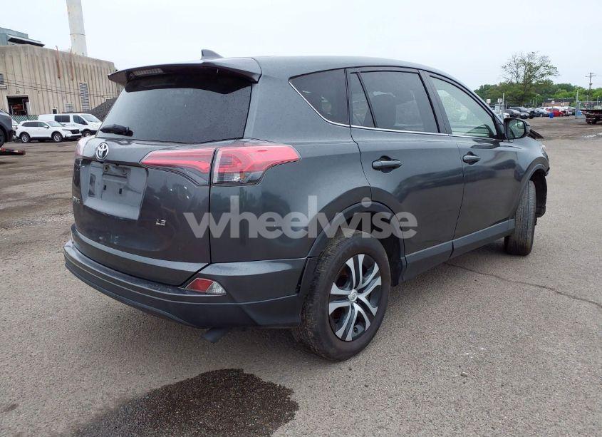 Photo 4 of 2018 Toyota Rav4 LE (VIN JTMZFREVXJJ169369)