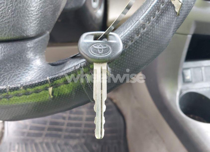 Photo 11 of 2006 Toyota Rav4 BASE V6 (VIN JTMZK33V165003270)