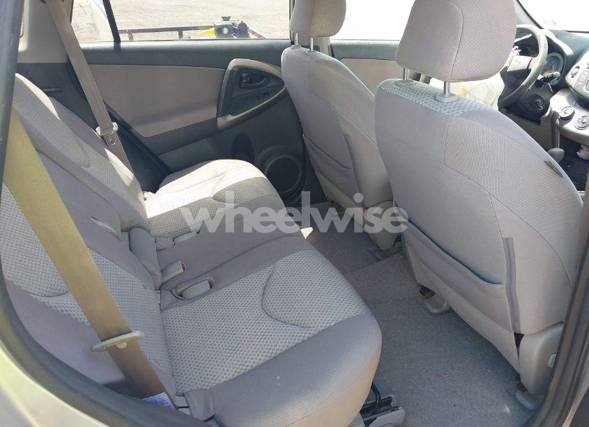 Photo 8 of 2007 Toyota Rav4 BASE V6 (VIN JTMZK33V176004172)