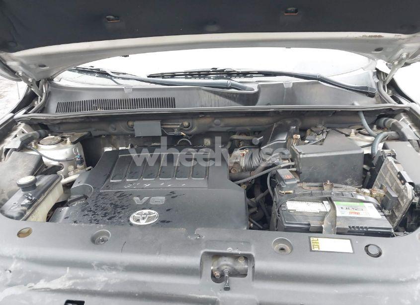 Photo 10 of 2006 Toyota Rav4 BASE V6 (VIN JTMZK33V265002841)