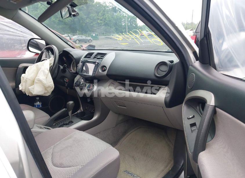 Photo 5 of 2006 Toyota Rav4 BASE V6 (VIN JTMZK33V265002841)