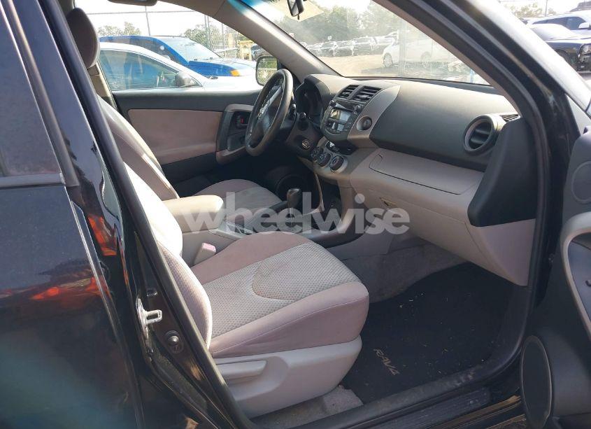 Photo 5 of 2006 Toyota Rav4 BASE V6 (VIN JTMZK33V565002977)