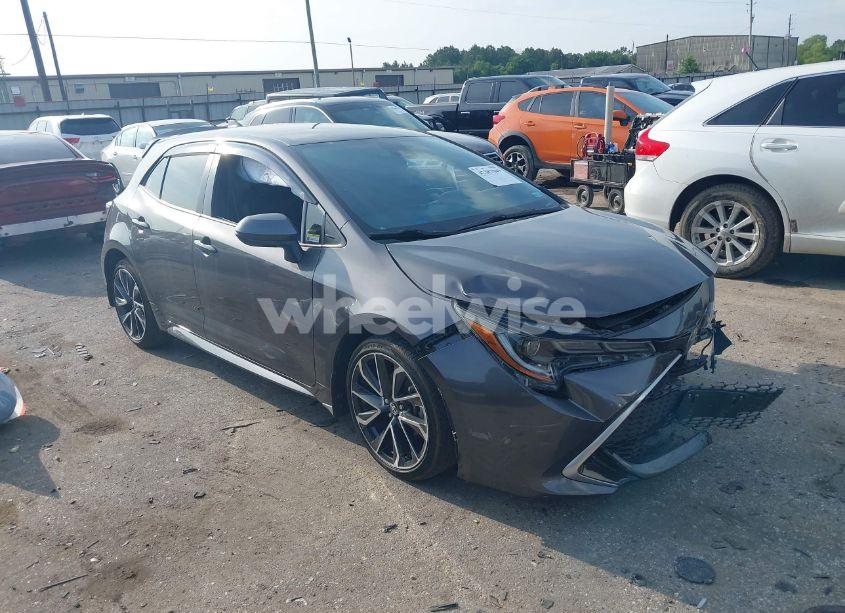 2021 Toyota Corolla XSE (VIN JTNA4MBE1M3105560) main photo