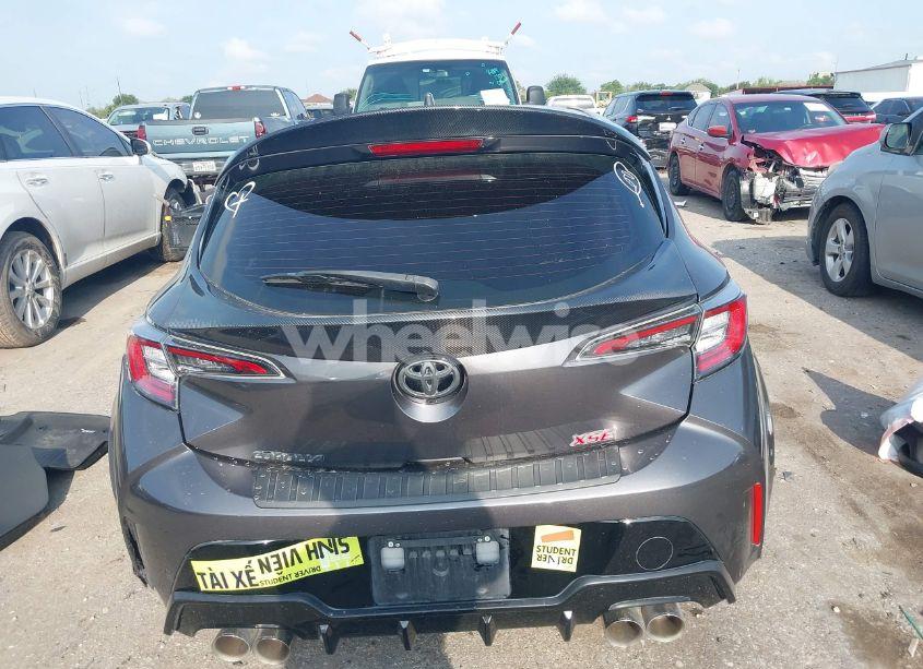 Photo 16 of 2021 Toyota Corolla XSE (VIN JTNA4MBE1M3105560)
