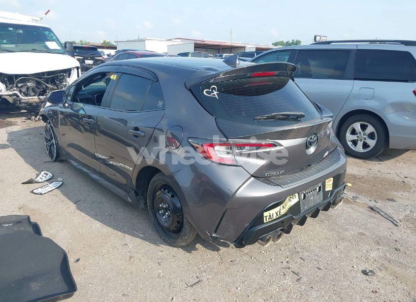 Photo 3 of 2021 Toyota Corolla XSE (VIN JTNA4MBE1M3105560)