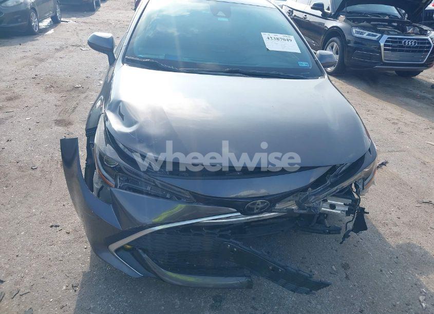 Photo 6 of 2021 Toyota Corolla XSE (VIN JTNA4MBE1M3105560)