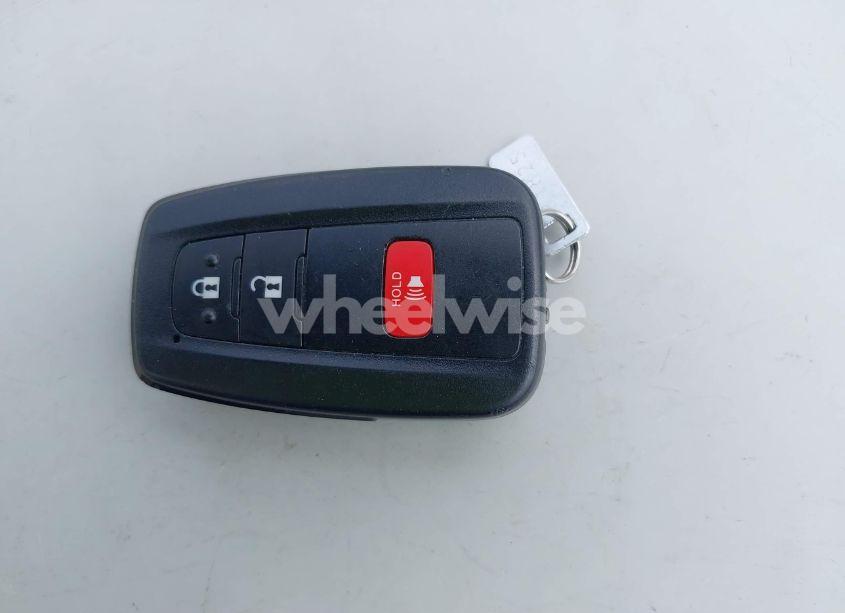 Photo 11 of 2022 Toyota Corolla XSE (VIN JTNA4MBE3N3157564)