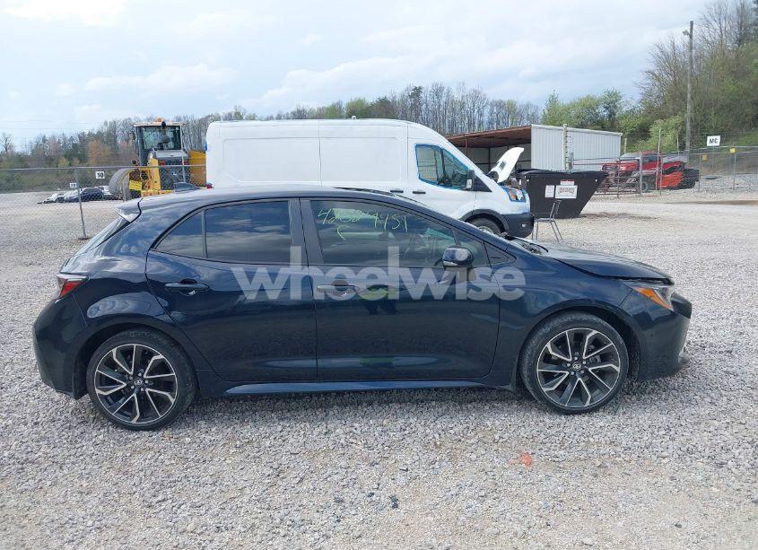 Photo 13 of 2022 Toyota Corolla XSE (VIN JTNA4MBE3N3157564)