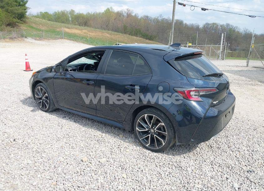 Photo 3 of 2022 Toyota Corolla XSE (VIN JTNA4MBE3N3157564)