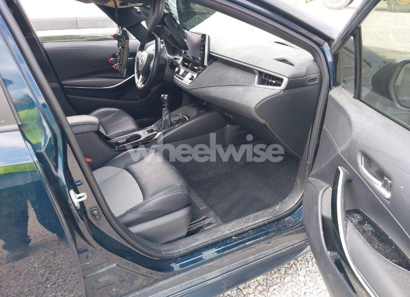 Photo 5 of 2022 Toyota Corolla XSE (VIN JTNA4MBE3N3157564)