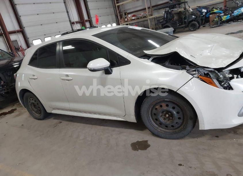 Photo 13 of 2020 Toyota Corolla XSE (VIN JTNA4RBE3L3090264)